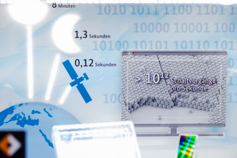 Die nanostrukturierten Silizium-Kristalle mehrfach vergrößert.